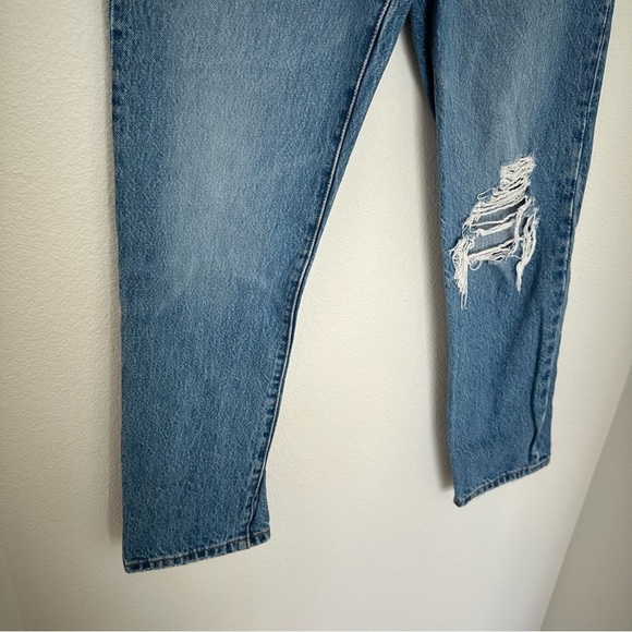 Levi’s 501 Upcycled Denim Jeans Back Smiley Pocket Floral Leather Patch Size 25 - Picture 2 of 10